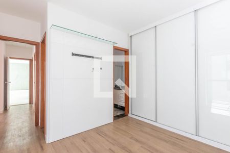 Apartamento à venda com 107m², 3 quartos e 2 vagas Apartamento à venda com 107m², 3 quartos e 2 vagasQuarto Suíte