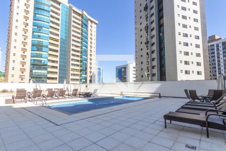 Apartamento à venda com 107m², 3 quartos e 2 vagas Apartamento à venda com 107m², 3 quartos e 2 vagasÁrea comum - Piscina