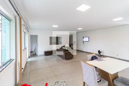 Casa à venda com 431m², 3 quartos e 2 vagas Casa à venda com 431m², 3 quartos e 2 vagasCasa 2 - Sala