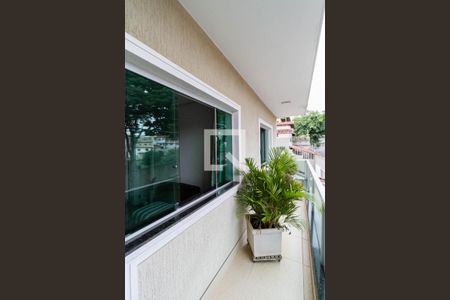 Casa à venda com 431m², 3 quartos e 2 vagas Casa à venda com 431m², 3 quartos e 2 vagasCasa 1 - Varanda da sala