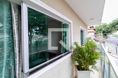 Casa à venda com 431m², 3 quartos e 2 vagas Casa à venda com 431m², 3 quartos e 2 vagasCasa 1 - Varanda da sala