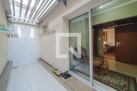 Casa à venda com 320m², 5 quartos e 4 vagasÁrea de Serviço