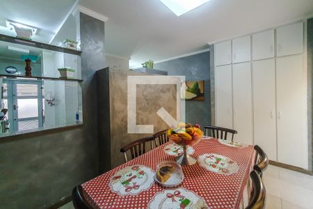 Casa à venda com 320m², 5 quartos e 4 vagascopa