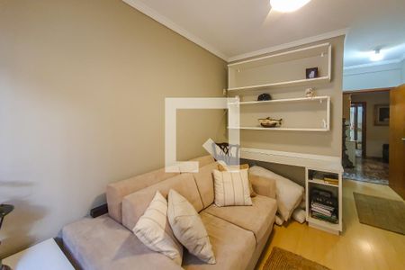 Casa à venda com 320m², 5 quartos e 4 vagasquarto 2