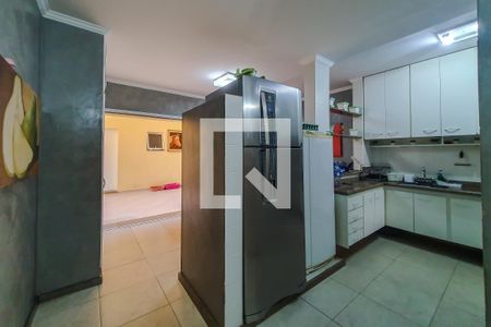 Casa à venda com 320m², 5 quartos e 4 vagascozinha