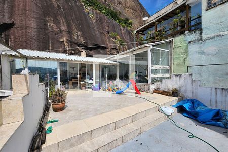 Apartamento à venda com 215m², 3 quartos e sem vaga Apartamento à venda com 215m², 3 quartos e sem vagaTerraço