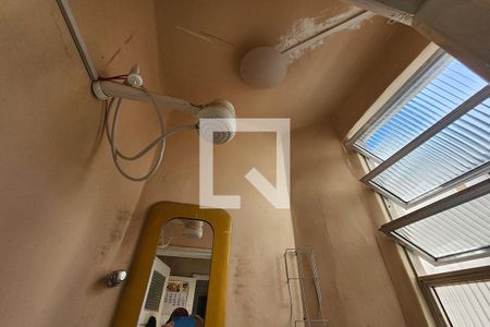 Apartamento à venda com 215m², 3 quartos e sem vaga Apartamento à venda com 215m², 3 quartos e sem vagaBanheiro de serviço