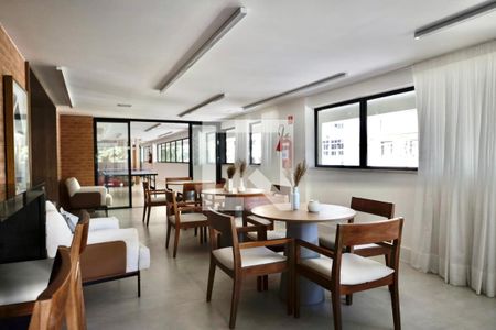 Apartamento à venda com 83m², 2 quartos e 1 vaga Apartamento à venda com 83m², 2 quartos e 1 vagaÁrea comum - Salão de festas