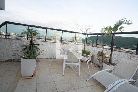 Apartamento à venda com 197m², 3 quartos e 2 vagas Apartamento à venda com 197m², 3 quartos e 2 vagasÁrea comum