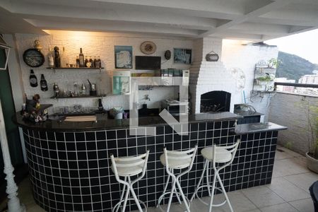 Apartamento à venda com 197m², 3 quartos e 2 vagas Apartamento à venda com 197m², 3 quartos e 2 vagasÁrea comum