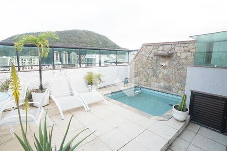 Apartamento à venda com 197m², 3 quartos e 2 vagas Apartamento à venda com 197m², 3 quartos e 2 vagasÁrea comum