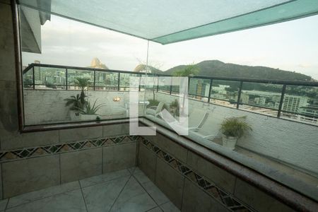 Apartamento à venda com 197m², 3 quartos e 2 vagas Apartamento à venda com 197m², 3 quartos e 2 vagasÁrea comum