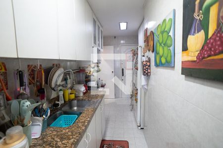 Apartamento à venda com 197m², 3 quartos e 2 vagas Apartamento à venda com 197m², 3 quartos e 2 vagasCozinha
