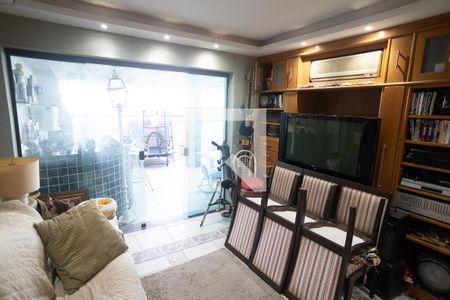 Apartamento à venda com 197m², 3 quartos e 2 vagas Apartamento à venda com 197m², 3 quartos e 2 vagasÁrea comum