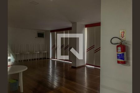 Apartamento à venda com 197m², 3 quartos e 2 vagas Apartamento à venda com 197m², 3 quartos e 2 vagasÁrea comum