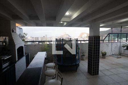 Apartamento à venda com 197m², 3 quartos e 2 vagas Apartamento à venda com 197m², 3 quartos e 2 vagasÁrea comum