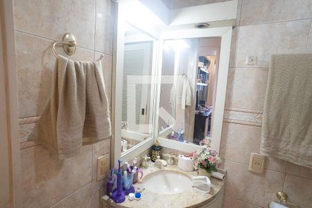 Apartamento à venda com 197m², 3 quartos e 2 vagas Apartamento à venda com 197m², 3 quartos e 2 vagasBanheiro