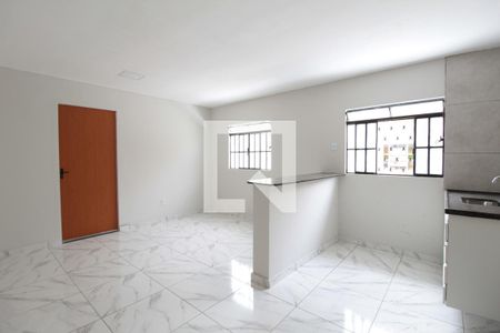 Apartamento para alugar com 85m², 2 quartos e sem vagaCozinha e Área de Serviço