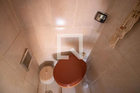 Casa à venda com 180m², 3 quartos e 2 vagas Casa à venda com 180m², 3 quartos e 2 vagasBanheiro da Suíte