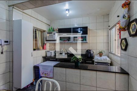Casa à venda com 132m², 4 quartos e sem vaga Casa à venda com 132m², 4 quartos e sem vagaCozinha