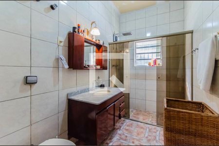 Casa à venda com 132m², 4 quartos e sem vaga Casa à venda com 132m², 4 quartos e sem vagaBanheiro