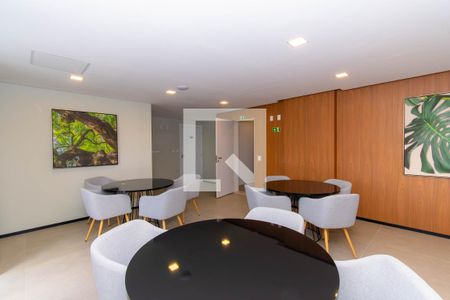 Apartamento à venda com 43m², 2 quartos e sem vagaÁrea comum - Salão de festas