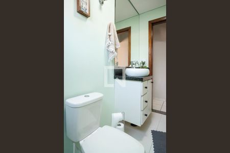 Casa à venda com 146m², 4 quartos e 2 vagasLavabo casa 2