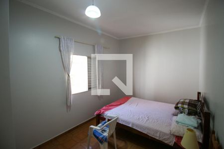 Casa à venda com 250m², 5 quartos e 3 vagas Casa à venda com 250m², 5 quartos e 3 vagasQuarto 5
