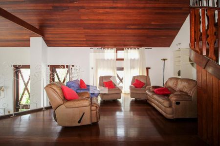 Casa à venda com 170m², 6 quartos e 20 vagasHall