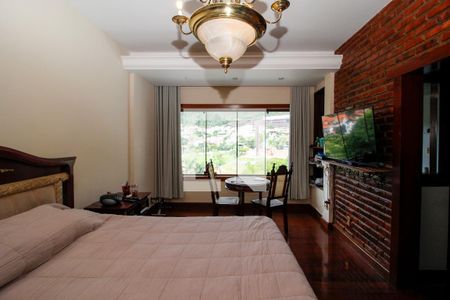 Casa à venda com 170m², 6 quartos e 20 vagasQuarto 4