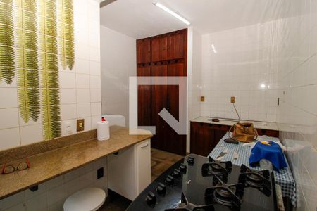 Casa à venda com 170m², 6 quartos e 20 vagasCozinha