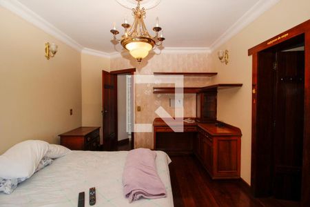 Casa à venda com 170m², 6 quartos e 20 vagasQuarto 2