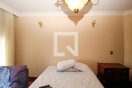 Casa à venda com 170m², 6 quartos e 20 vagasQuarto 2