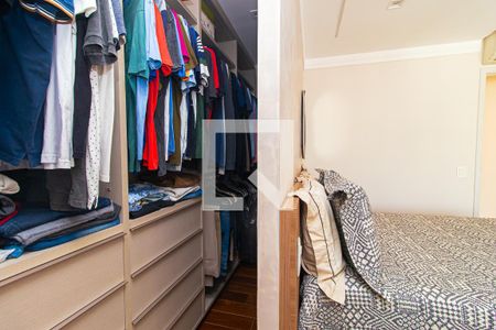 Apartamento à venda com 102m², 2 quartos e 2 vagas Apartamento à venda com 102m², 2 quartos e 2 vagasCloset da suíte 1