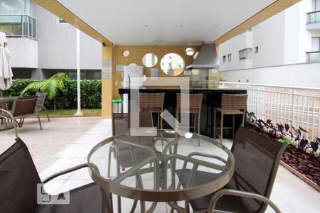 Apartamento à venda com 102m², 2 quartos e 2 vagas Apartamento à venda com 102m², 2 quartos e 2 vagasÁrea comum - Churrasqueira