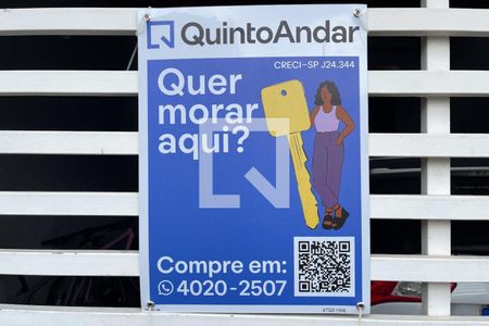 Casa à venda com 170m², 4 quartos e 2 vagas Casa à venda com 170m², 4 quartos e 2 vagasFachada