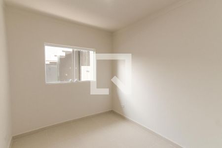Quarto 2 de casa para alugar com 2 quartos, 58m² em Vila Sabrina, São Paulo