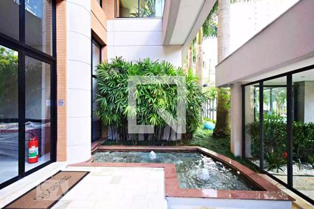 Apartamento à venda com 184m², 3 quartos e 4 vagas Apartamento à venda com 184m², 3 quartos e 4 vagasÁrea comum