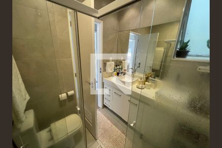 Apartamento à venda com 96m², 3 quartos e 1 vagaBanheiro 2