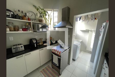 Apartamento à venda com 96m², 3 quartos e 1 vagaÁrea de Serviço