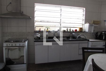 Casa à venda com 237m², 4 quartos e sem vagaCozinha