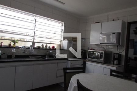 Casa à venda com 237m², 4 quartos e sem vagaCozinha