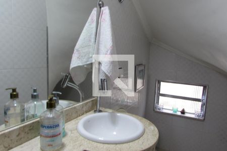 Casa à venda com 237m², 4 quartos e sem vagaLavabo