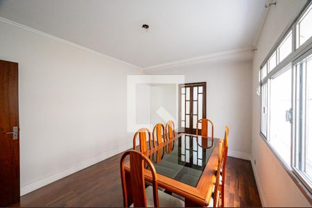 Casa à venda com 199m², 3 quartos e 2 vagas Casa à venda com 199m², 3 quartos e 2 vagasSala de Jantar