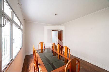 Casa à venda com 199m², 3 quartos e 2 vagas Casa à venda com 199m², 3 quartos e 2 vagasSala de Jantar