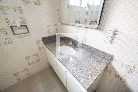 Casa à venda com 199m², 3 quartos e 2 vagas Casa à venda com 199m², 3 quartos e 2 vagasBanheiro da Suíte 2
