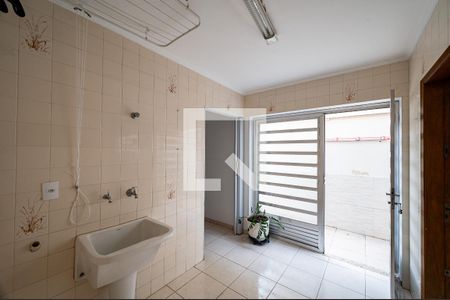 Casa à venda com 199m², 3 quartos e 2 vagas Casa à venda com 199m², 3 quartos e 2 vagasLavanderia