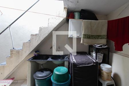 Casa à venda com 78m², 4 quartos e 2 vagasÁrea de Serviço