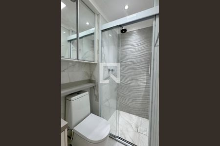 Apartamento à venda com 74m², 2 quartos e 2 vagasBanheiro da Suíte 1