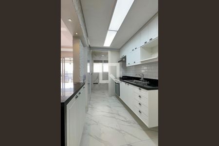 Apartamento à venda com 74m², 2 quartos e 2 vagasCozinha